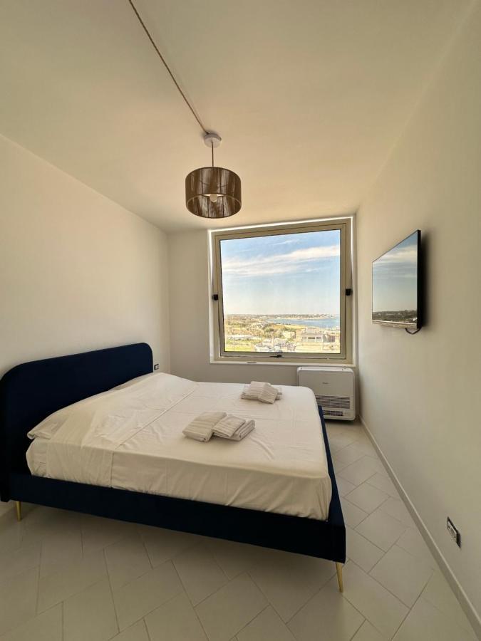 Puglia Dreaming Seaview Apartment 폴리나노 아마레 외부 사진